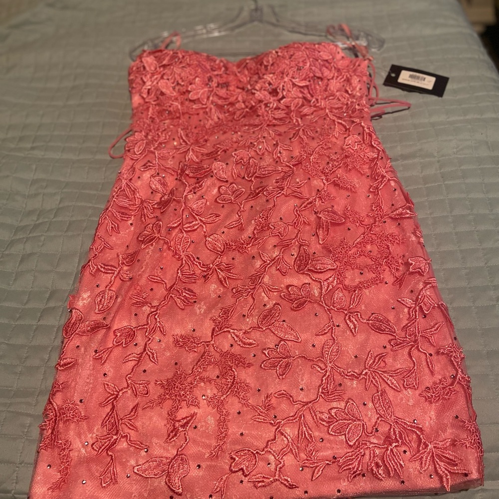 NWT Bella Devine homecoming dress size 4